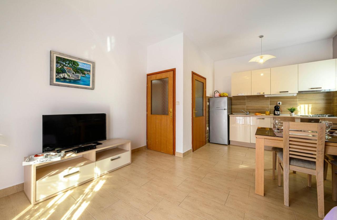 Apartments Vala Zaboric - With Boat Mooring المظهر الخارجي الصورة