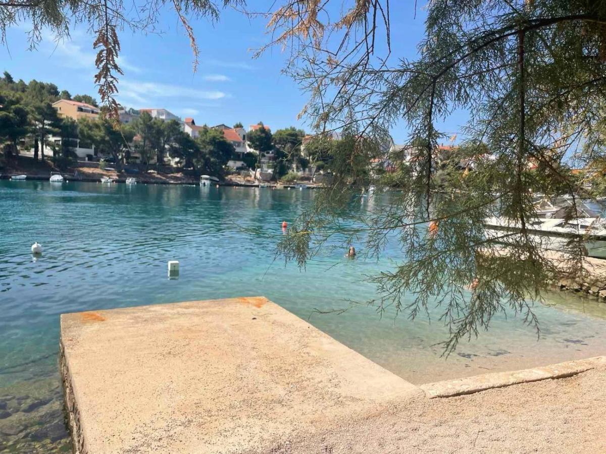 Apartments Vala Zaboric - With Boat Mooring المظهر الخارجي الصورة